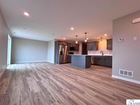 3202 Scotch Lane Mankato MN 56001