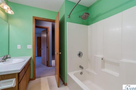 108 Tanager Path Mankato MN 56001