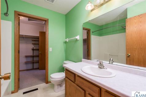 108 Tanager Path Mankato MN 56001