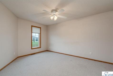 108 Tanager Path Mankato MN 56001