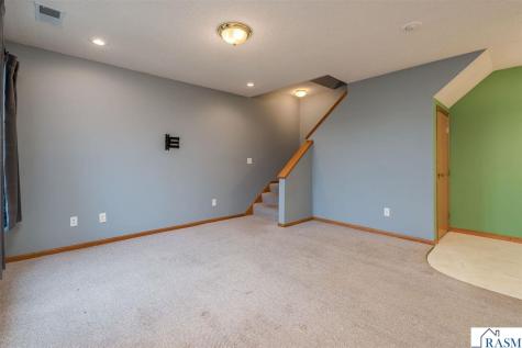 108 Tanager Path Mankato MN 56001
