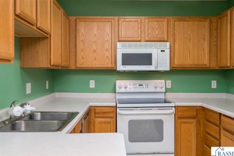 108 Tanager Path Mankato MN 56001