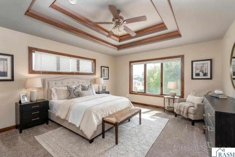 814 Pinnacle Path Mankato MN 56001