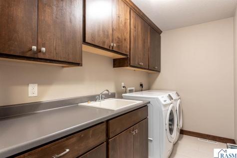814 Pinnacle Path Mankato MN 56001