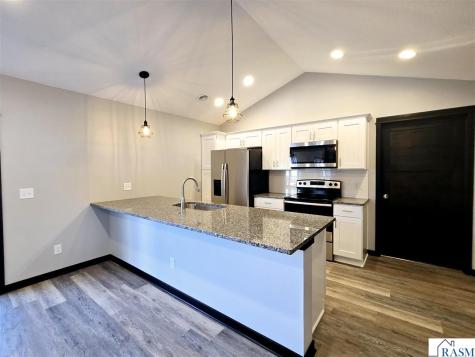 1117 SE 8th Avenue Waseca MN 56093-2075