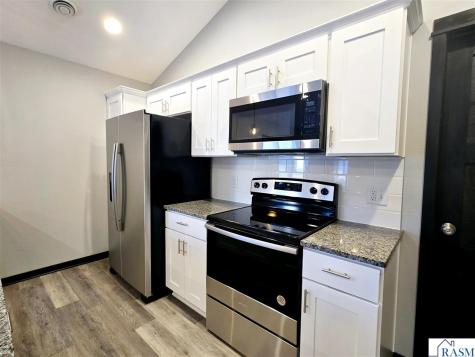 1117 SE 8th Avenue Waseca MN 56093-2075