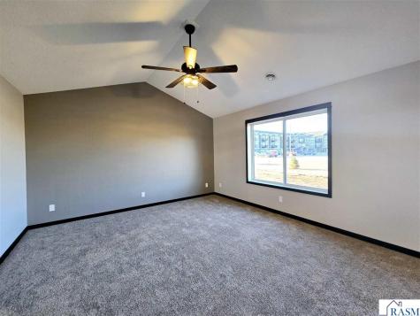 1117 SE 8th Avenue Waseca MN 56093-2075