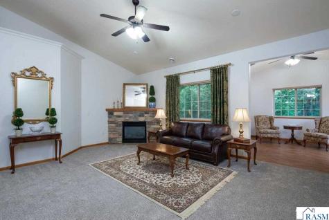 217 Pinehurst Drive Mankato MN 56001