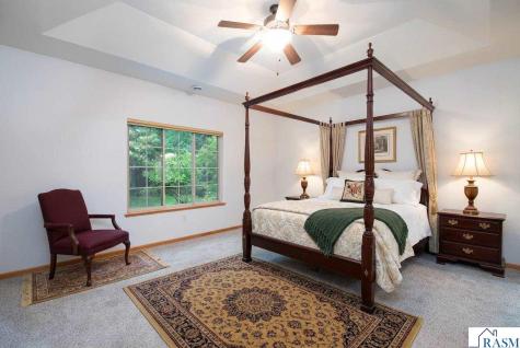 217 Pinehurst Drive Mankato MN 56001