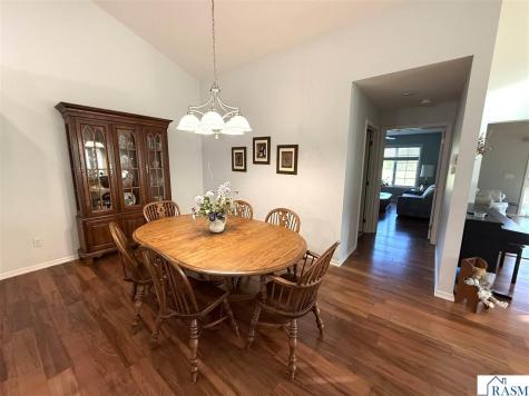909 Cottonwood New Ulm MN 56073