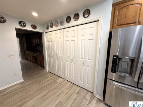 909 Cottonwood New Ulm MN 56073