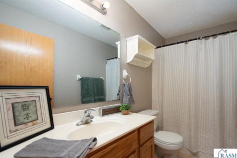 416 Tanager Path Mankato MN 56001