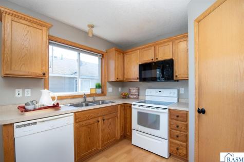 416 Tanager Path Mankato MN 56001