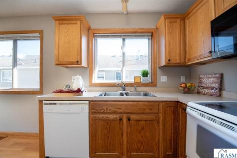 416 Tanager Path Mankato MN 56001
