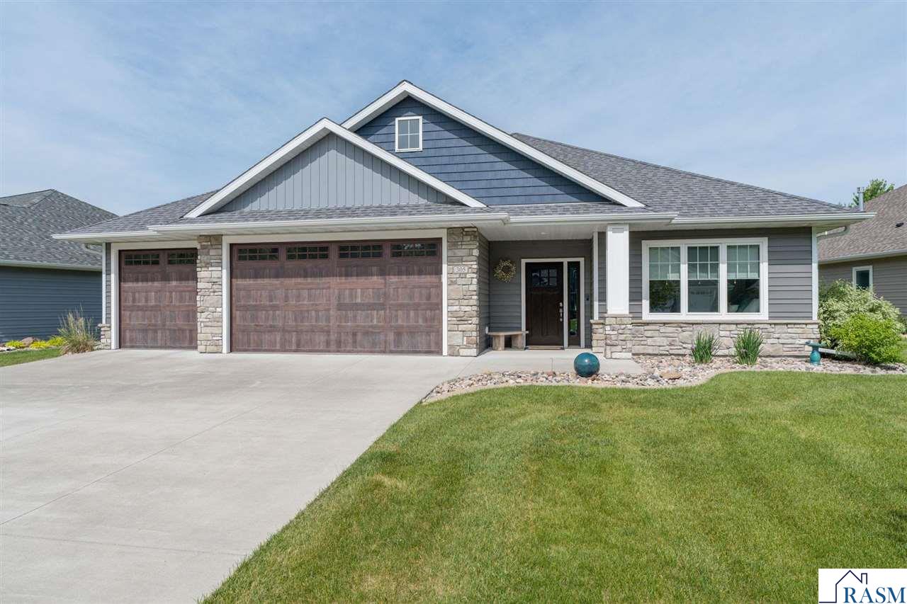 305 Dancing Waters Circle Mankato MN 56001