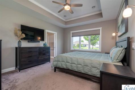 305 Dancing Waters Circle Mankato MN 56001
