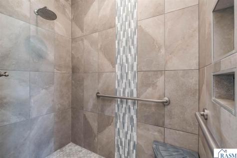 305 Dancing Waters Circle Mankato MN 56001