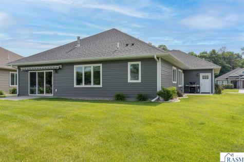 305 Dancing Waters Circle Mankato MN 56001