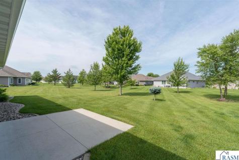 305 Dancing Waters Circle Mankato MN 56001