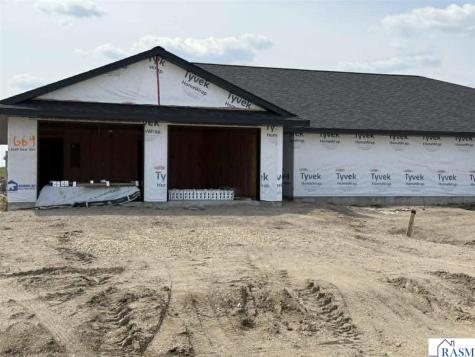 669 Waraju Avenue New Ulm MN 56073