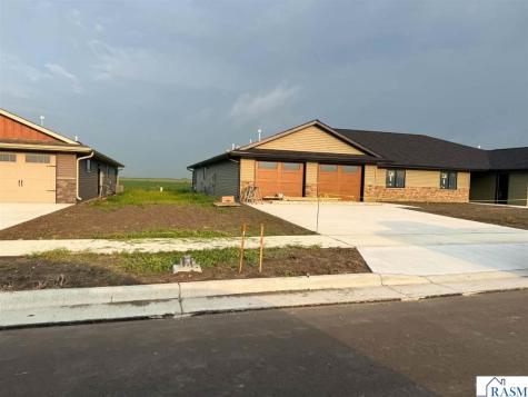 669 Waraju Avenue New Ulm MN 56073
