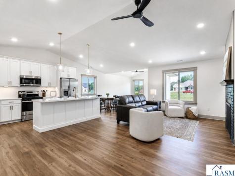 309 Pinehurst Drive Mankato MN 56001