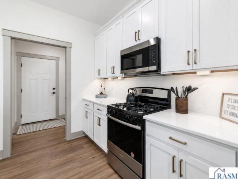 309 Pinehurst Drive Mankato MN 56001