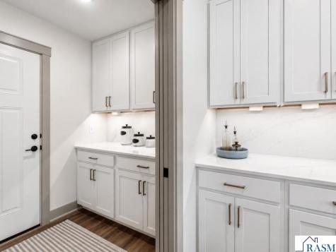 309 Pinehurst Drive Mankato MN 56001