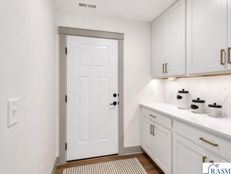 309 Pinehurst Drive Mankato MN 56001