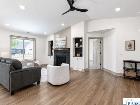 309 Pinehurst Drive Mankato MN 56001