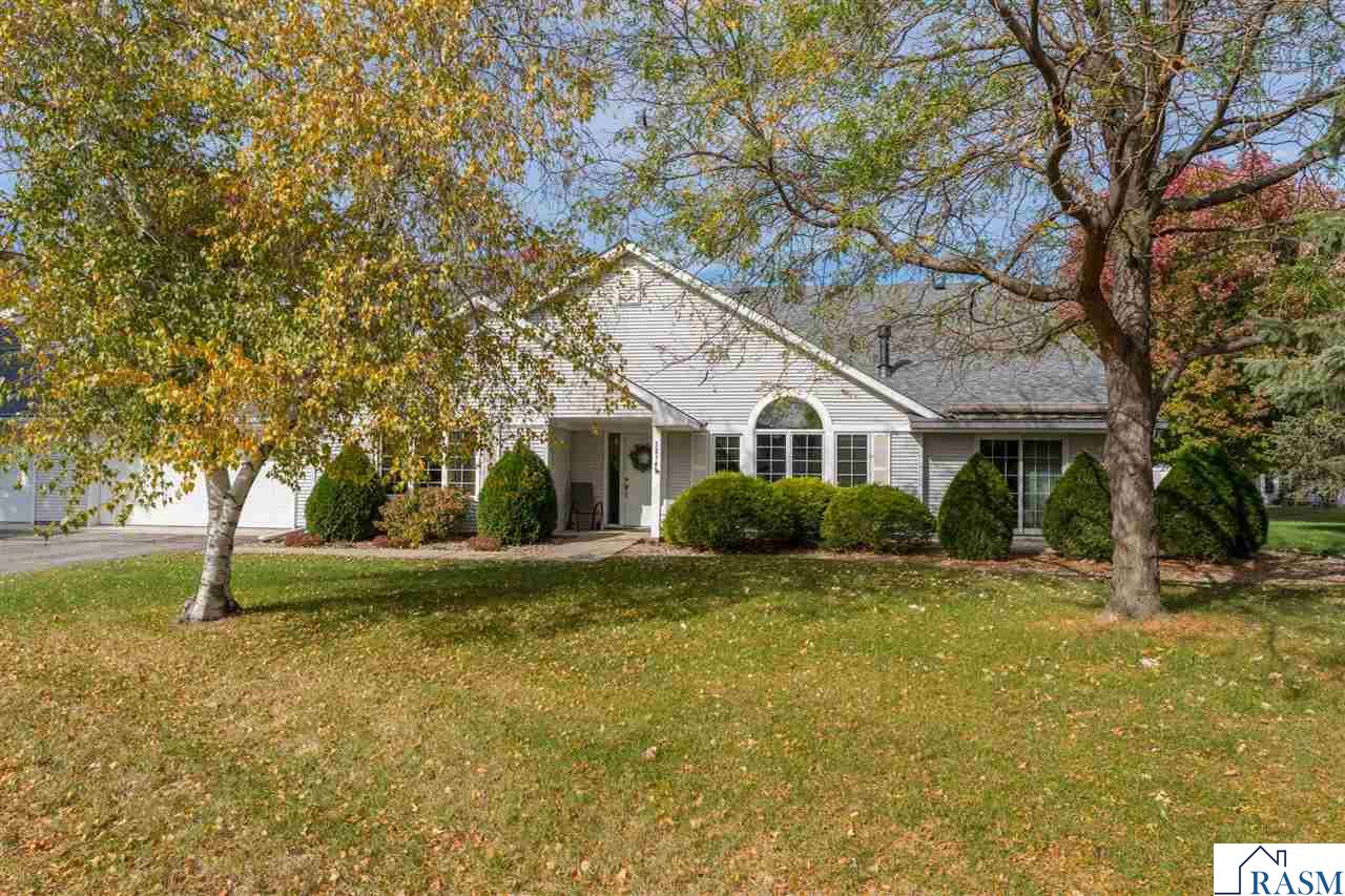 1314 Pine Pointe Curve St. Peter MN 56082