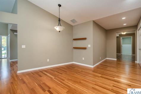 1314 Pine Pointe Curve St. Peter MN 56082