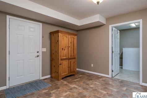 1314 Pine Pointe Curve St. Peter MN 56082
