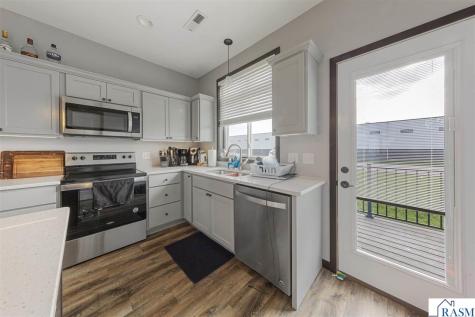 2192 Rolling Green Trail North Mankato MN 56003