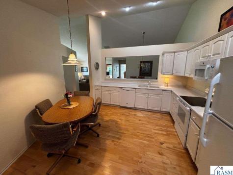 1203 Rockbend Parkway St. Peter MN 56082