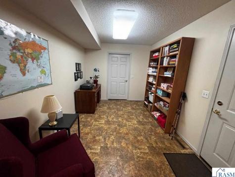 1203 Rockbend Parkway St. Peter MN 56082