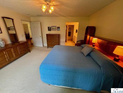 1203 Rockbend Parkway St. Peter MN 56082