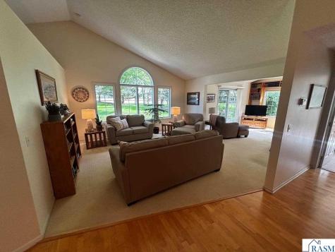 1203 Rockbend Parkway St. Peter MN 56082