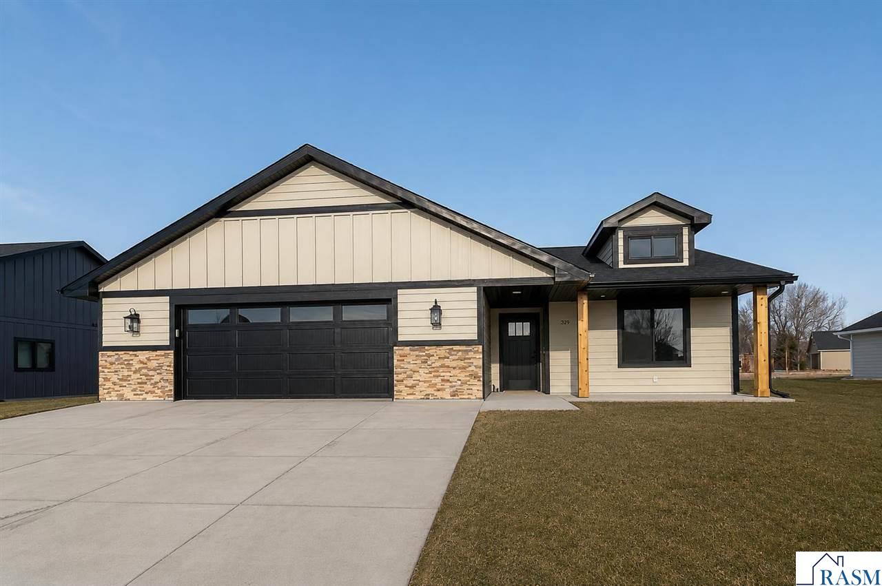 309 Pinehurst Drive Mankato MN 56001