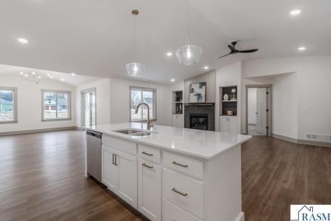 309 Pinehurst Drive Mankato MN 56001