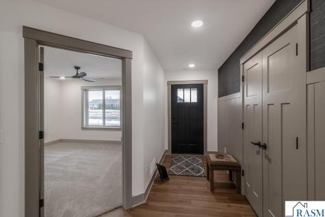 309 Pinehurst Drive Mankato MN 56001