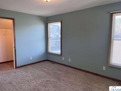 1824 Haralson Court St. Peter MN 56082