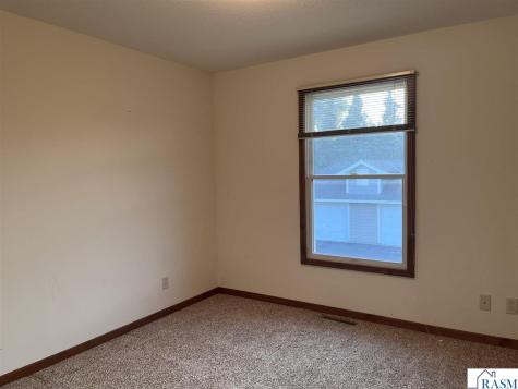 1824 Haralson Court St. Peter MN 56082