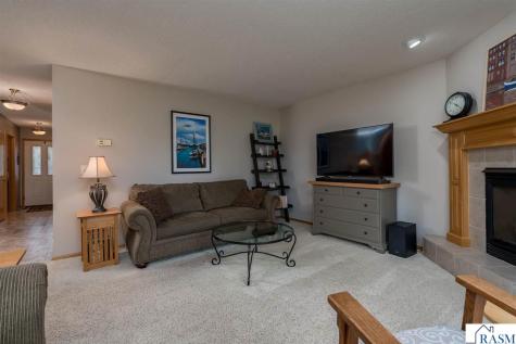 129 Cameo Lane Mankato MN 56001