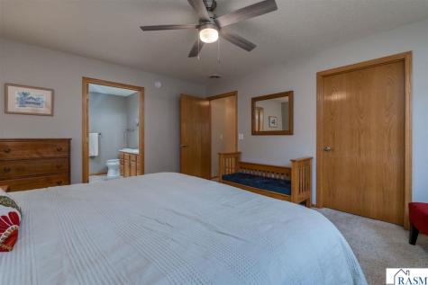 129 Cameo Lane Mankato MN 56001