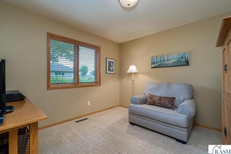 129 Cameo Lane Mankato MN 56001
