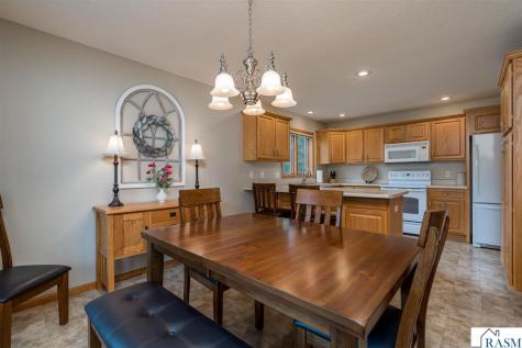 129 Cameo Lane Mankato MN 56001