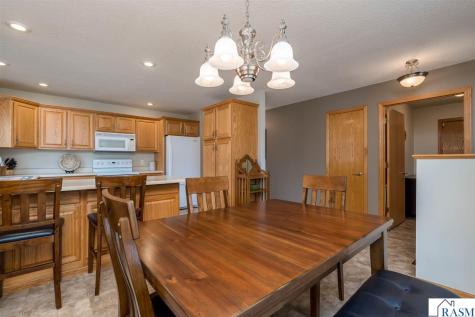 129 Cameo Lane Mankato MN 56001