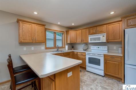 129 Cameo Lane Mankato MN 56001
