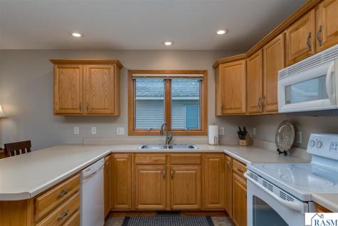 129 Cameo Lane Mankato MN 56001